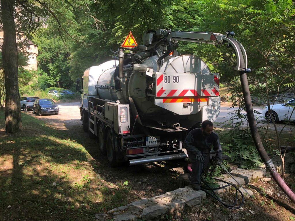 Camion hydrocureur - SDEE Lozère