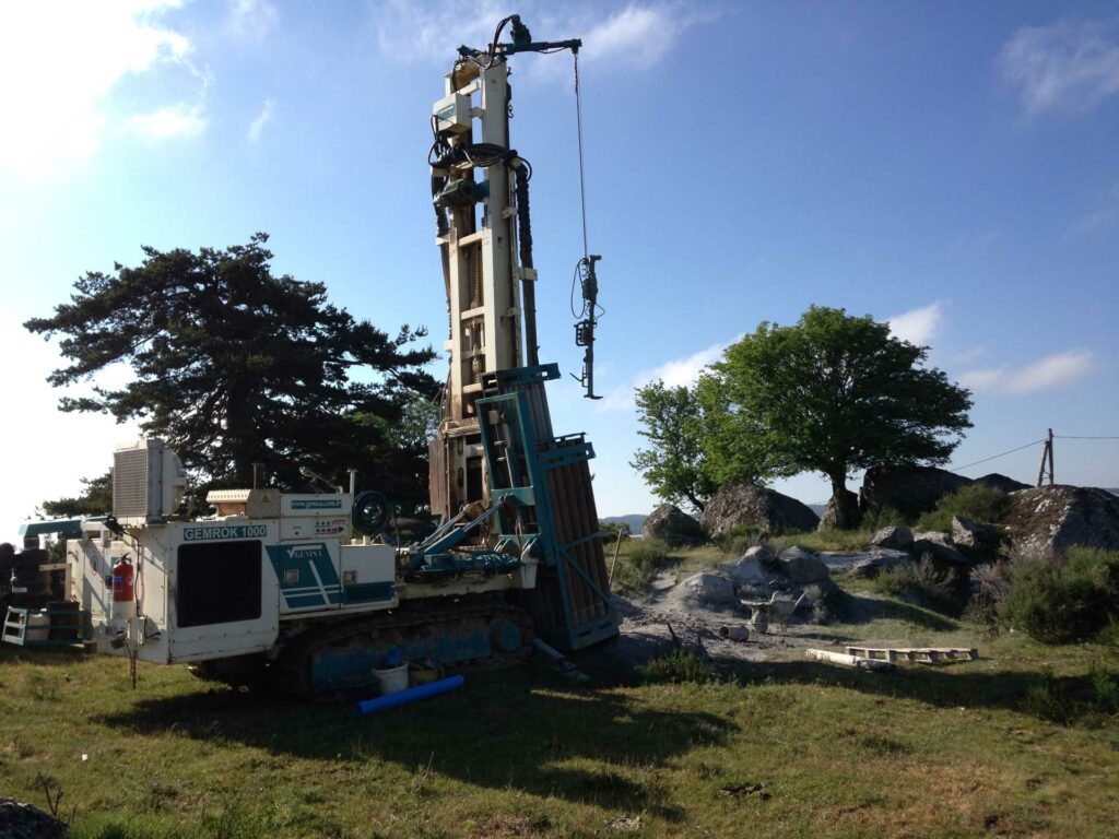 Géothermie forage sur l'Aubrac - SDEE Lozère
