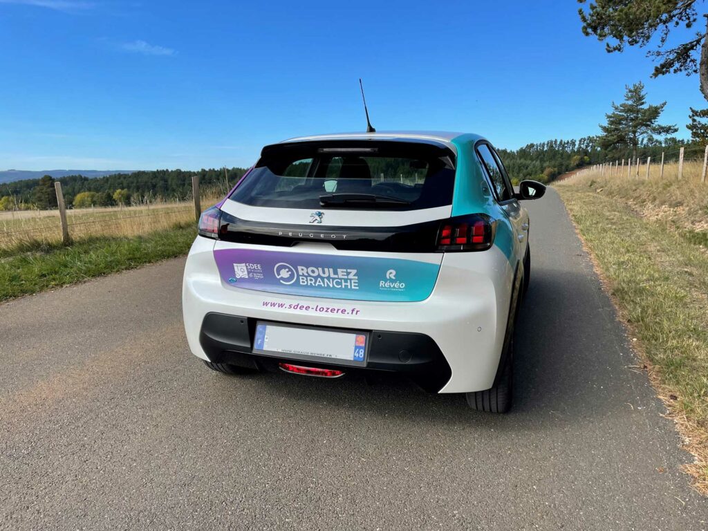 Voiture électrique 208 - SDEE Lozère